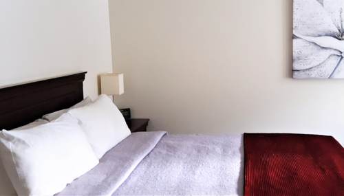 Standard Queen / 1 lit Queen